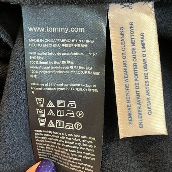 Tommy Hilfiger | Navy V-Neck Top | Large - Picture 8 of 10